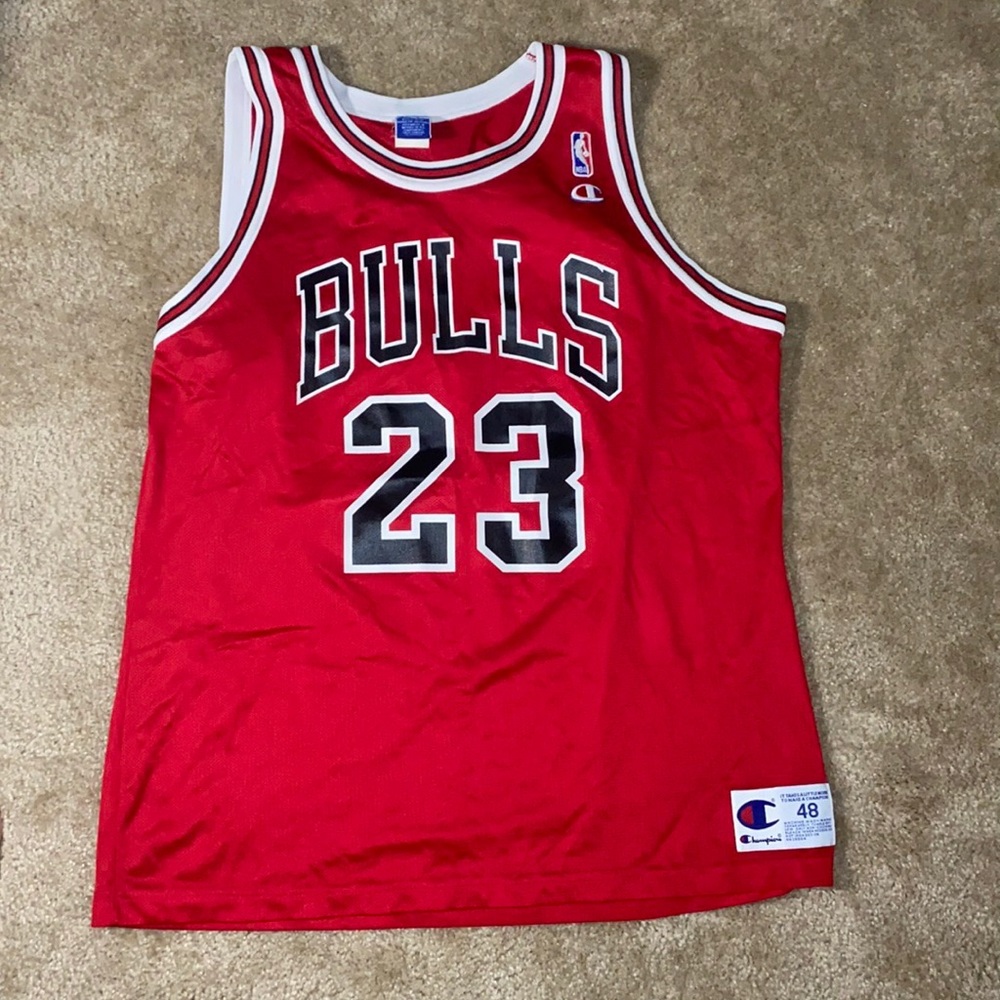VINTAGE CHAMPION CHICAGO BULLS MICHAEL JORDAN!